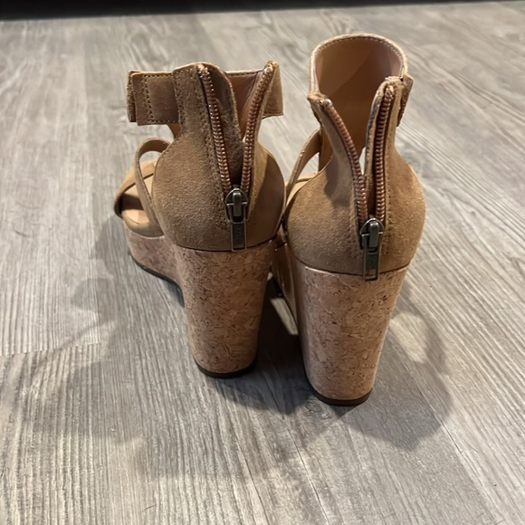 Wedges - Picture 4 of 6